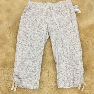 Women’s Cropped Pants